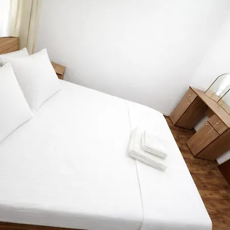 Peter Et Len Soleil , Famille Appartement *