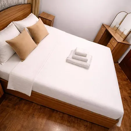 Peter Et Len Soleil , Famille Appartement Eforie Nord